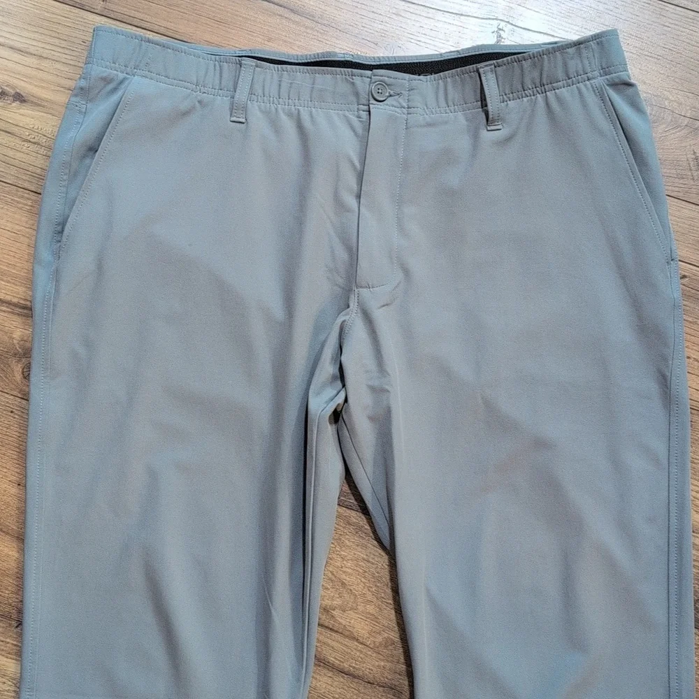 Under Armour excellent pre
